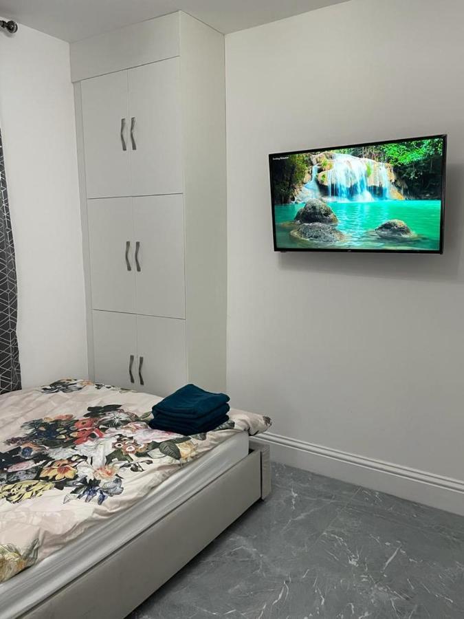 3 Bedroom Whalley Aparthotel Burnley Kültér fotó